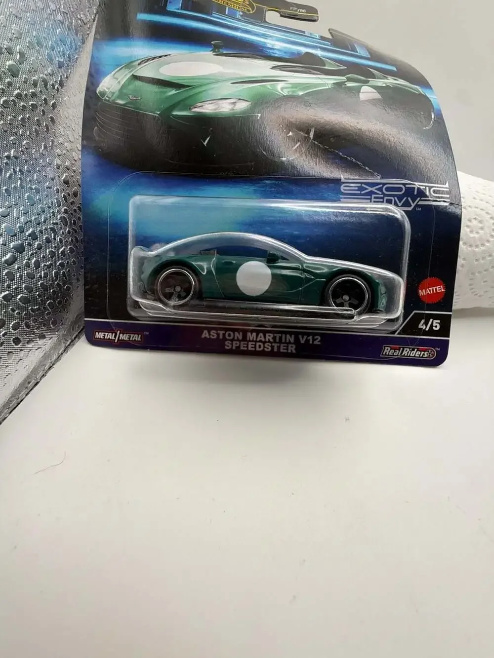 Hot Wheels Premium Car Culture Exotic Envy 4/5 Aston Martin V12 Speedster
